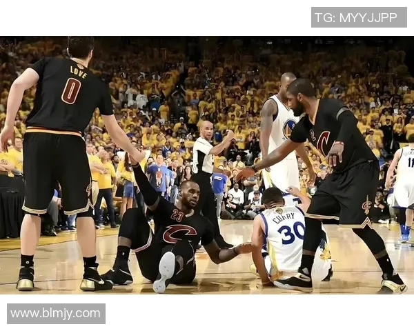 勇士与公牛的激烈对决1月12日赛季精彩回顾与分析 勇士与公牛的激烈对决1月12日赛季精彩回顾与分析