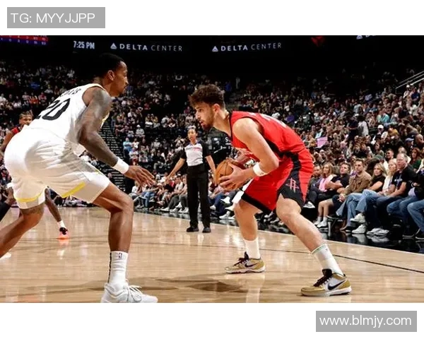 火箭队季前赛对阵猛龙队精彩回顾与赛后分析