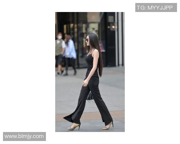 始祖鸟滑雪服的科技与时尚结合探索滑雪爱好者的最佳选择